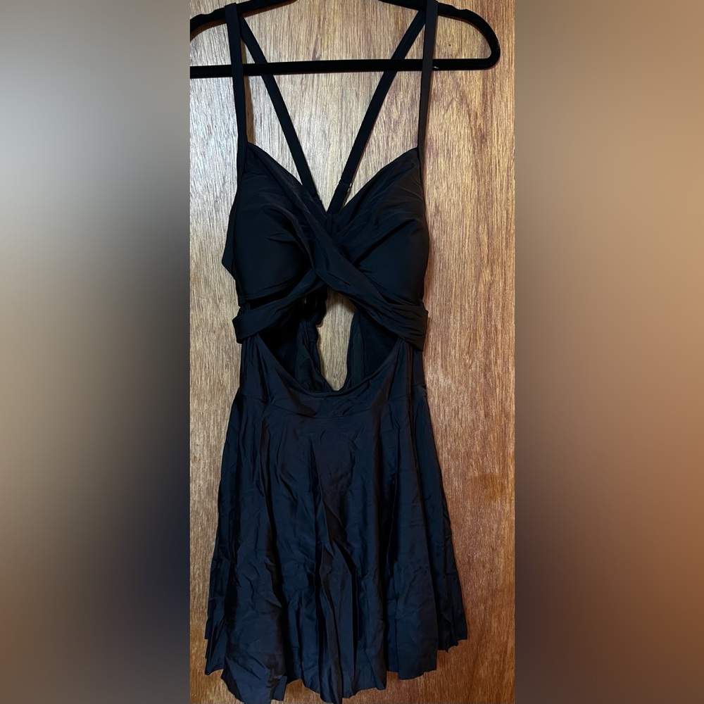 2X black swim dress